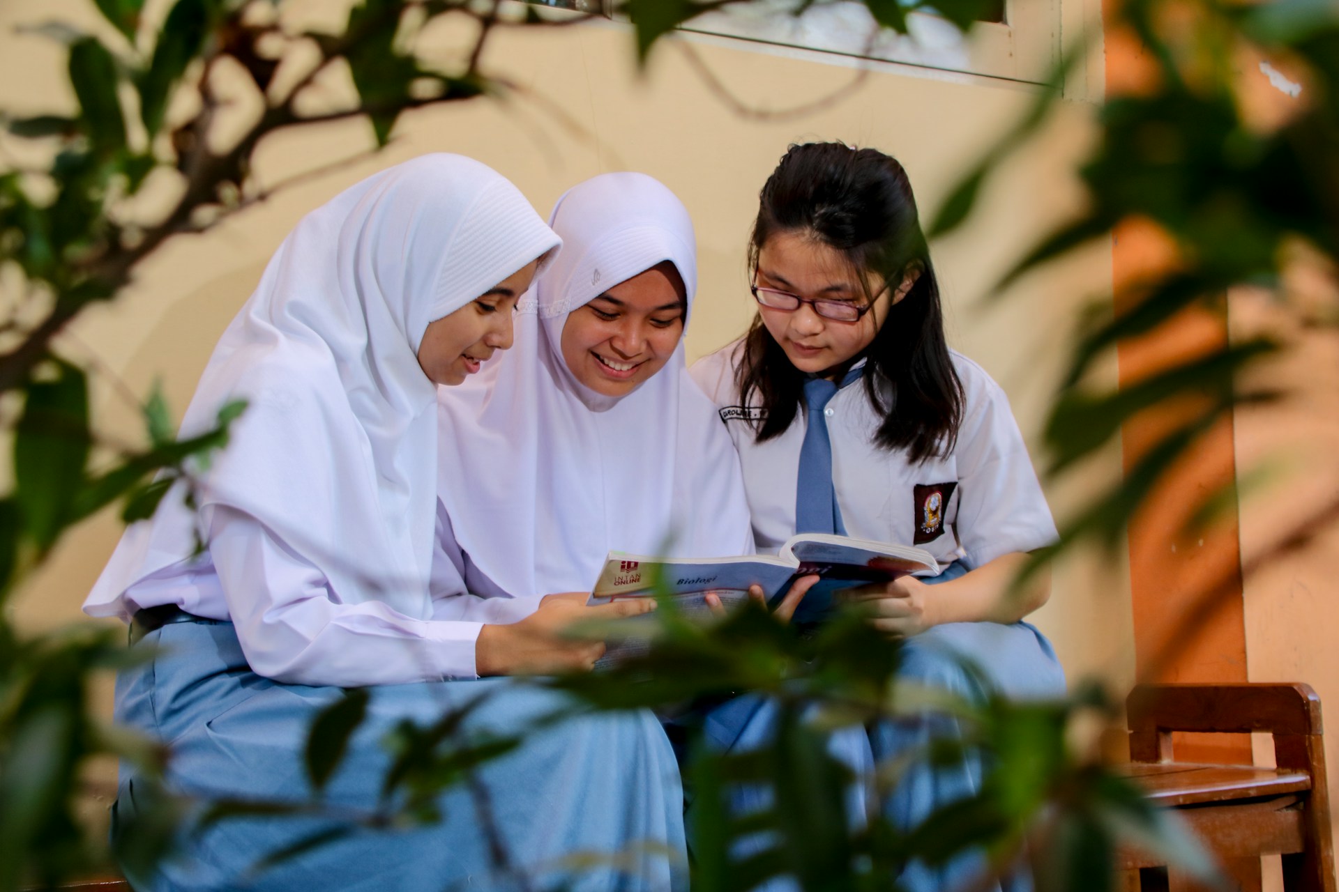 Pemprov Jateng Salurkan Beasiswa Rp17,2 Miliar untuk Ribuan Pelajar Kurang Mampu