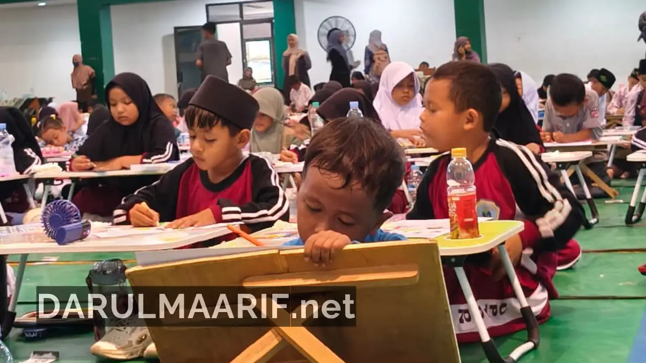 Ratusan Peserta Lomba Mewarnai Ramaikan Hari Santri Nasional 2025 di Pondok Pesantren Darul Ma’arif Kaplongan